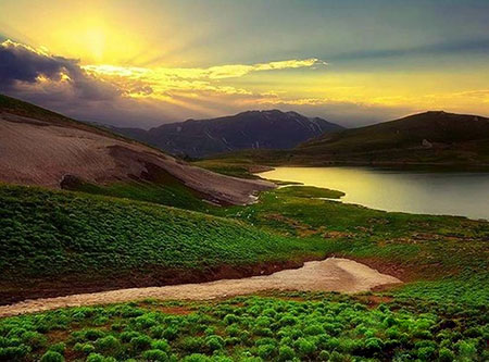 صدای یک شهروند سیلوانایی / گردشگر کیست و گردشگری چیست؟