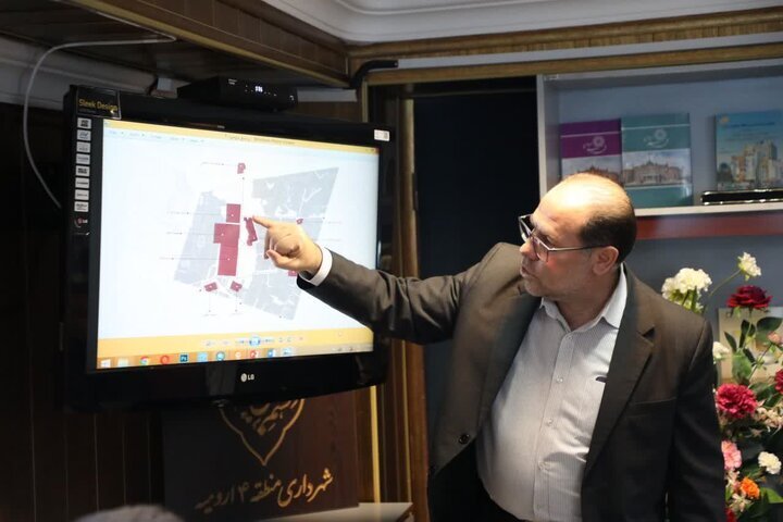 روند اجرایی طرح عظیم سرمایه‌گذاری میدان امام (ره) تسریع یابد