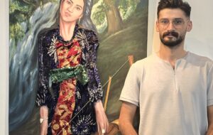 جلوهگری لباسهای کُردی در قاب نقاشیهای «روناهییا ژن» جلوهگری لباسهای کُردی در قاب نقاشیهای «روناهییا ژن»